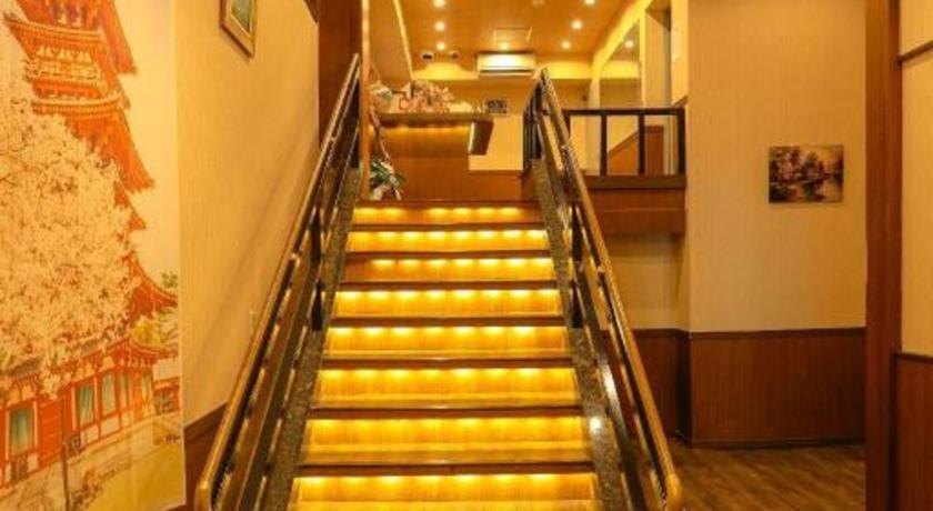 Hotel Naniwa Shinsekaimae Осака Екстериор снимка